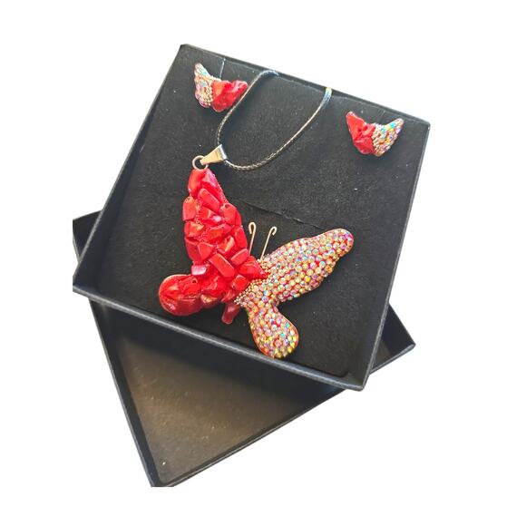 Rubylishious 
Silver set of earrings and pendant red jasper butterfly shape with - Picture 1 of 2